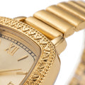 Kleine Vintage-Damenuhr in Gold – gravierte Lünette, römische Ziffern